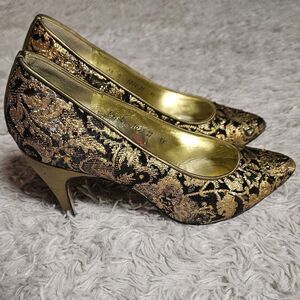 Amano USA Gold Black Metallic Pumps Size 5.5 Leather Gems Greco Jaquard Tapestry